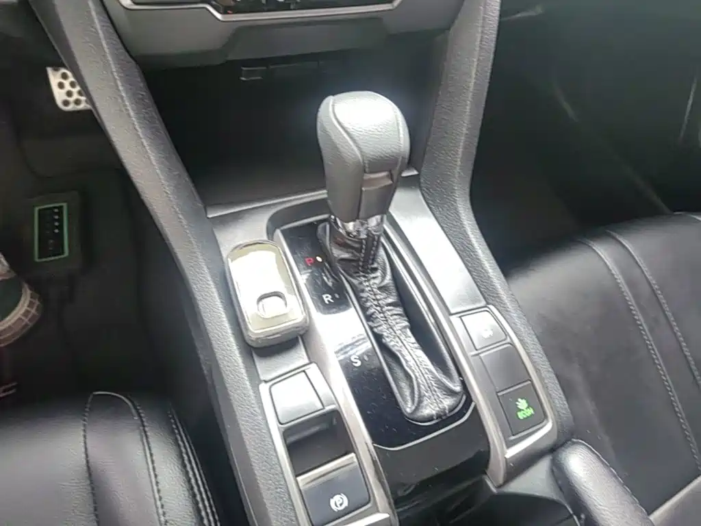 Honda Civic — миниатюра 14