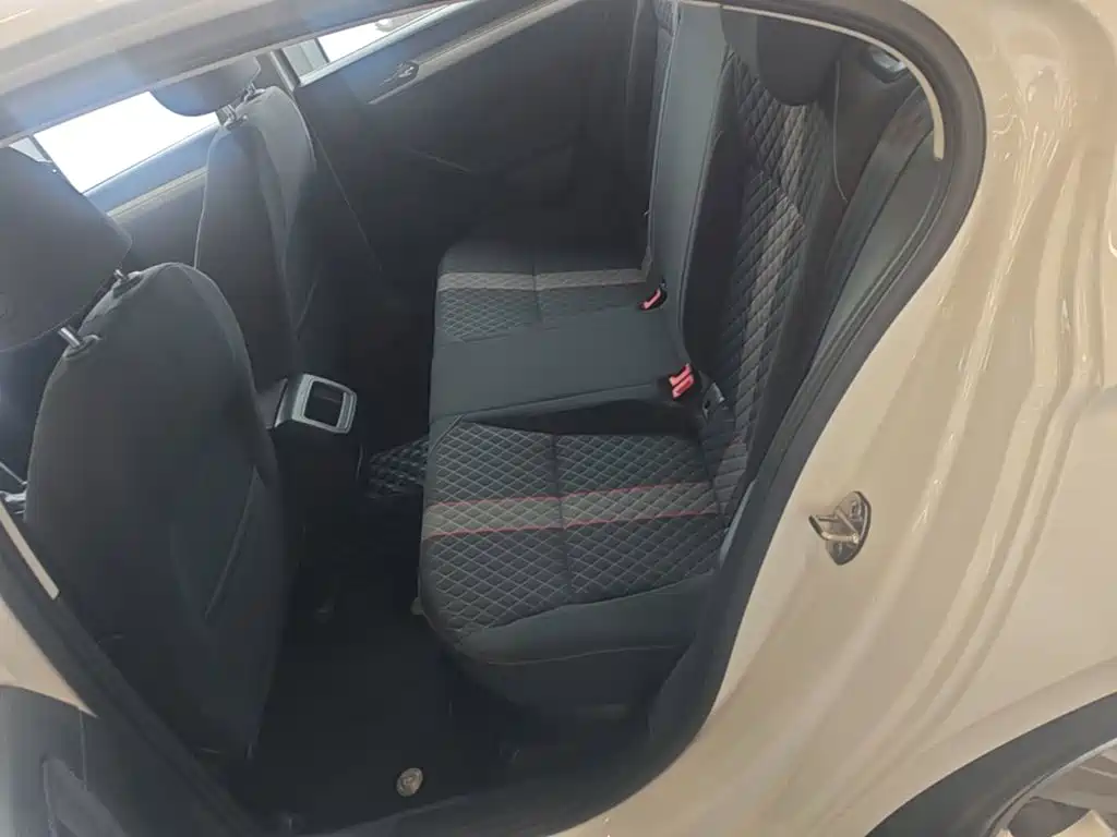 Volkswagen Lamando — миниатюра 17