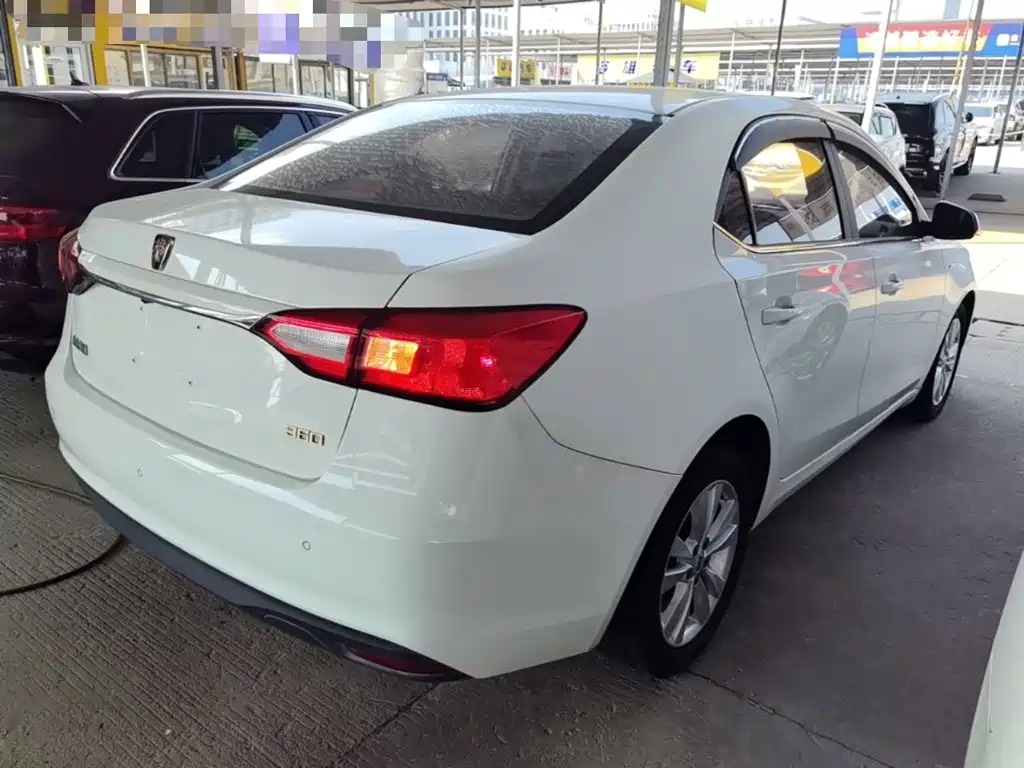 Roewe 360 — миниатюра 7