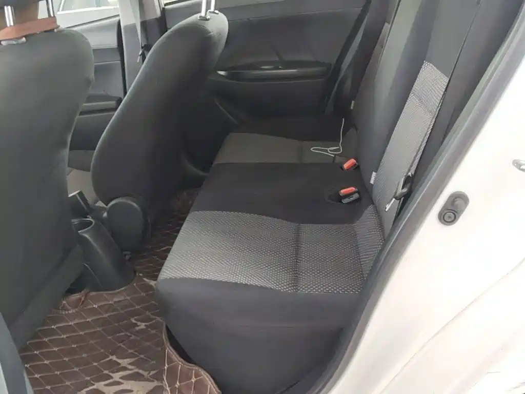 Toyota Vios FS — миниатюра 17