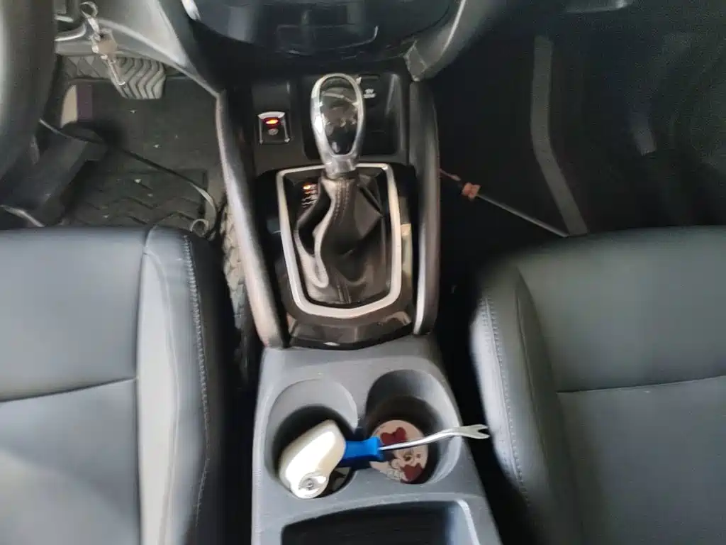 Nissan Qashqai — миниатюра 14