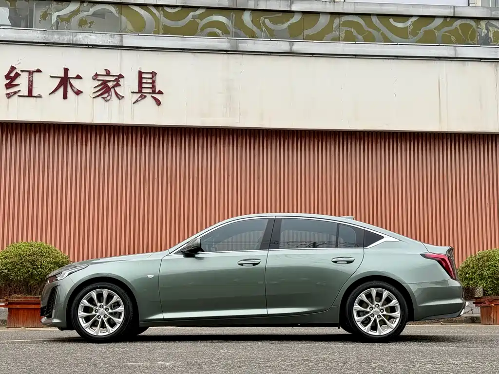 Cadillac CT5 2023 28T Luxury ( Standard )