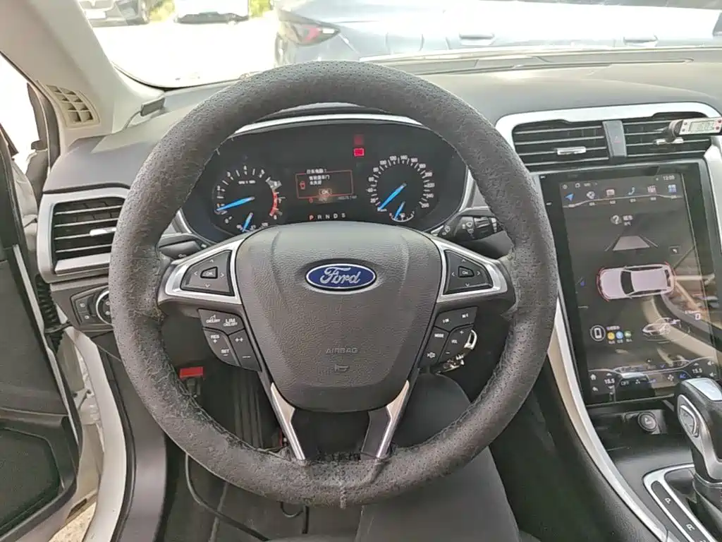 Ford Mondeo — миниатюра 11