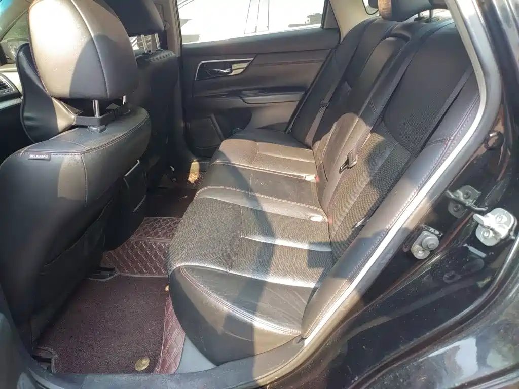 Nissan Teana — миниатюра 15
