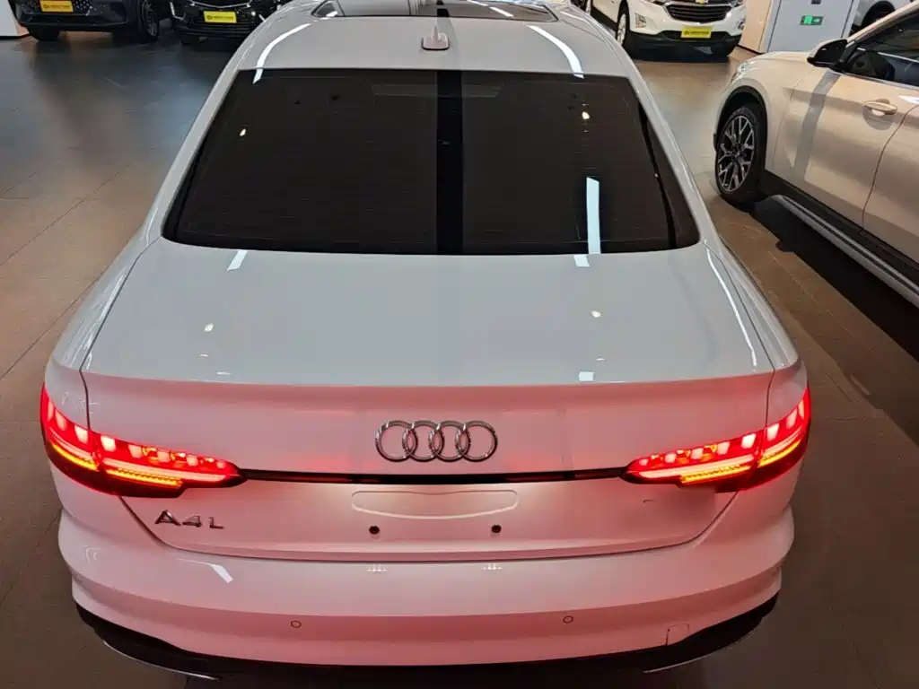 Audi A4L — миниатюра 6