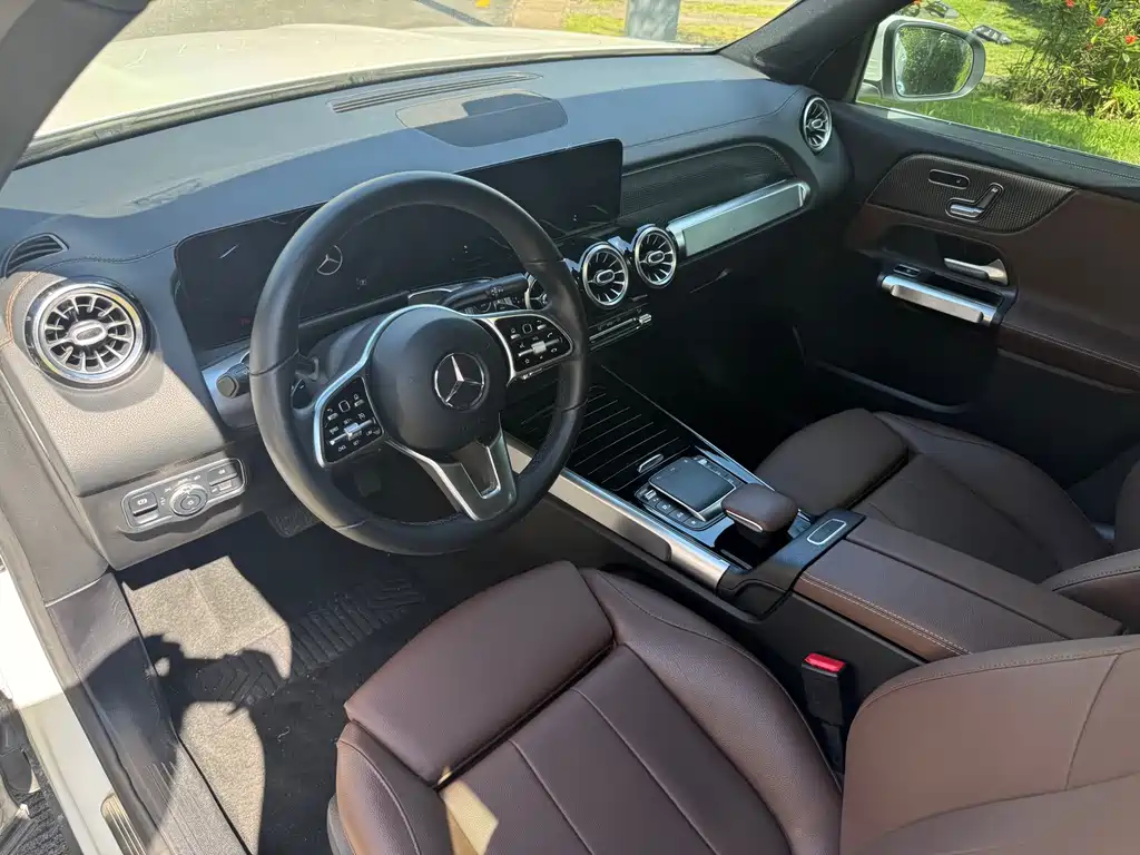 Mercedes-Benz GLB — миниатюра 4
