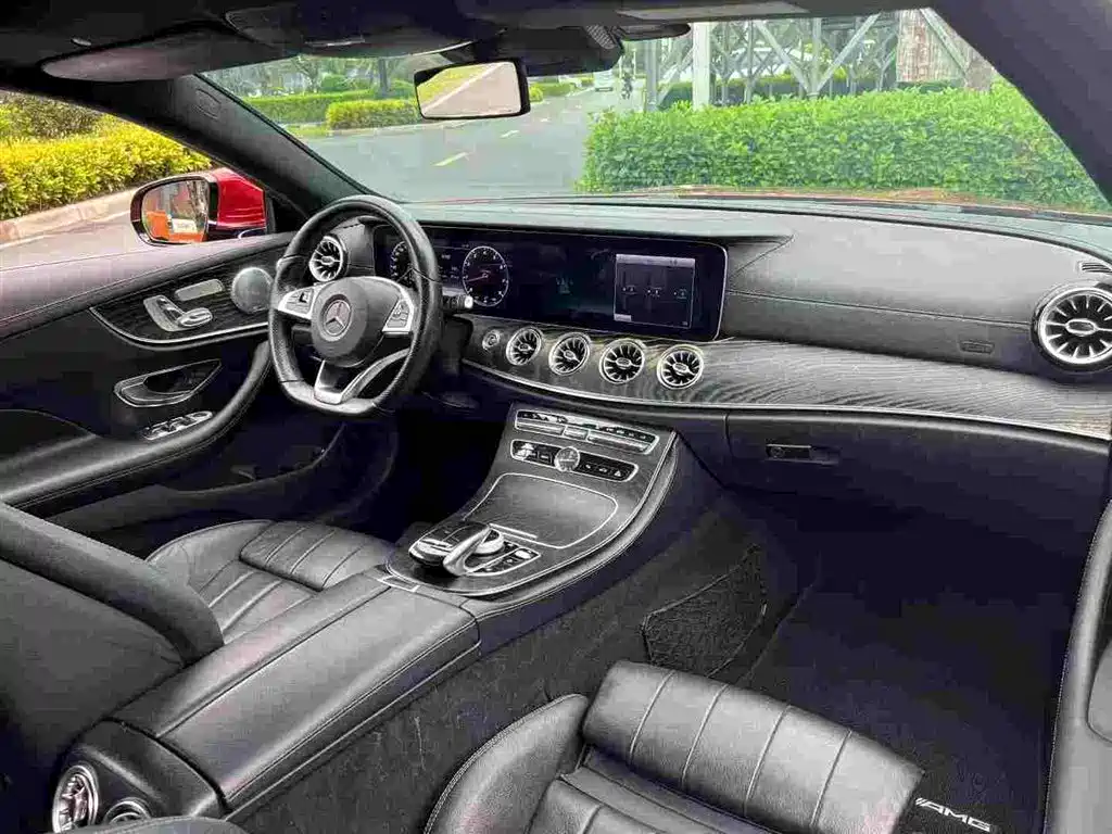 Mercedes-Benz E-Class (Import) — миниатюра 5