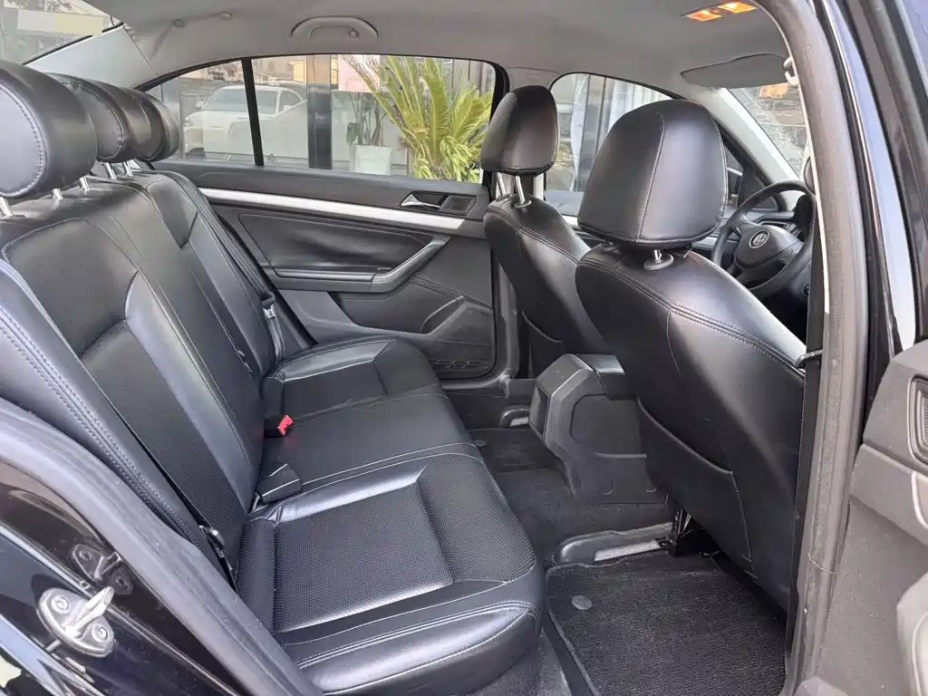 Volkswagen Lavida — миниатюра 8