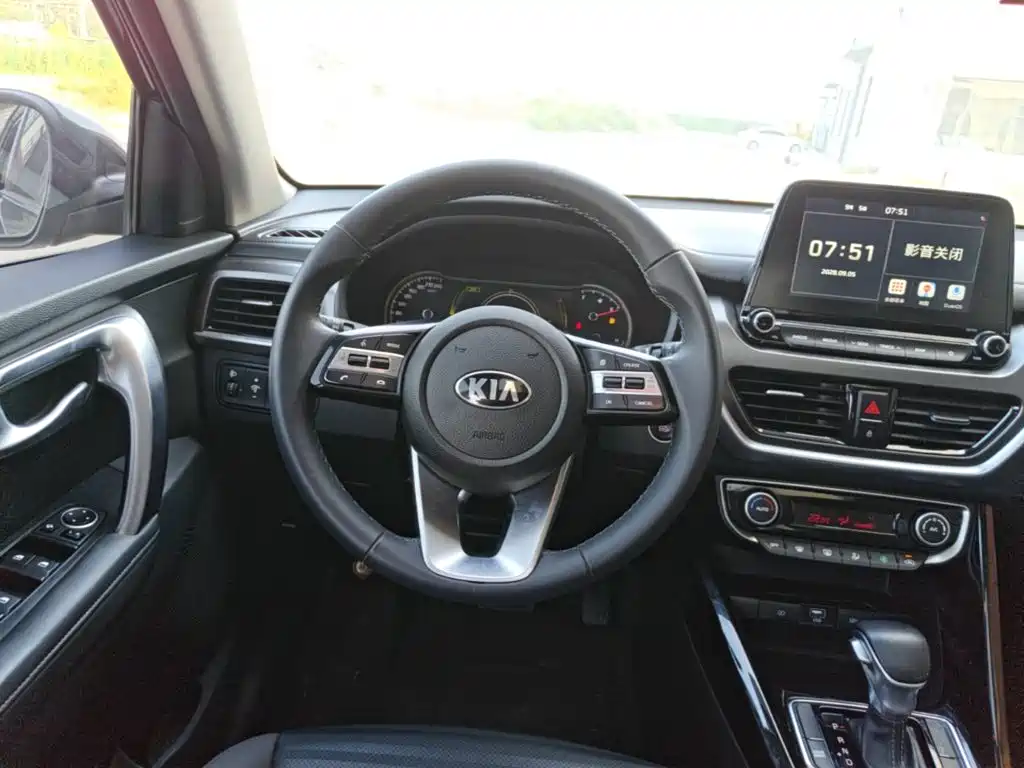 Kia Sportage — миниатюра 11