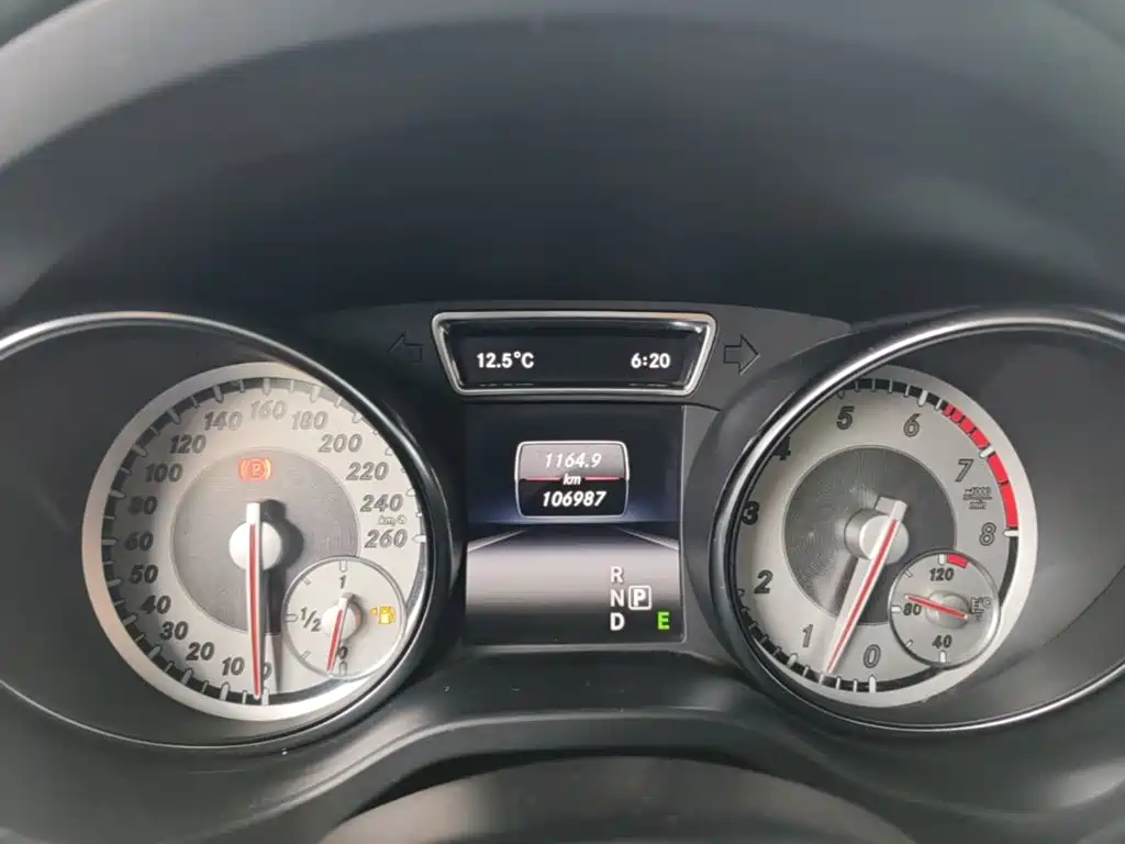 Mercedes-Benz GLA (Import) — миниатюра 12