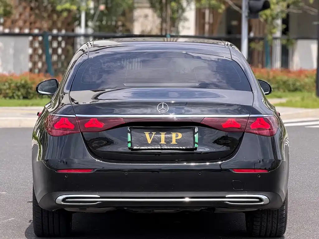 Mercedes-Benz E-Class New Energy — миниатюра 9