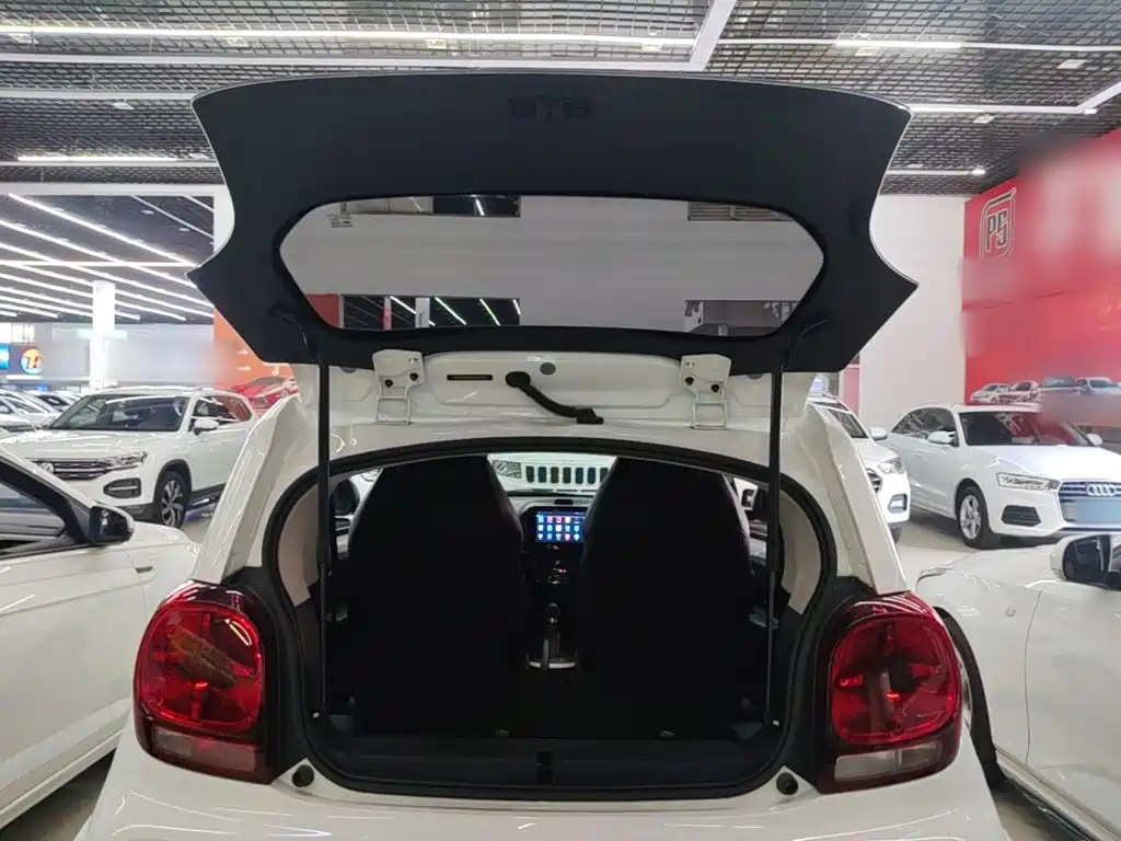 Roewe Clever — миниатюра 19
