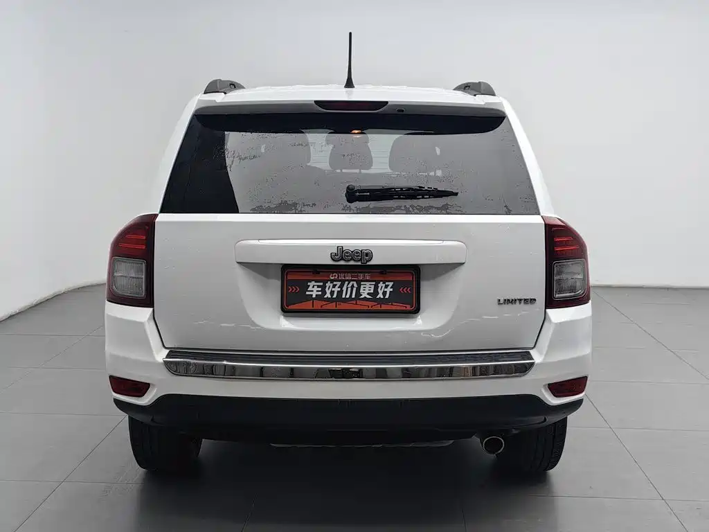 Jeep Compass (Import) — миниатюра 4