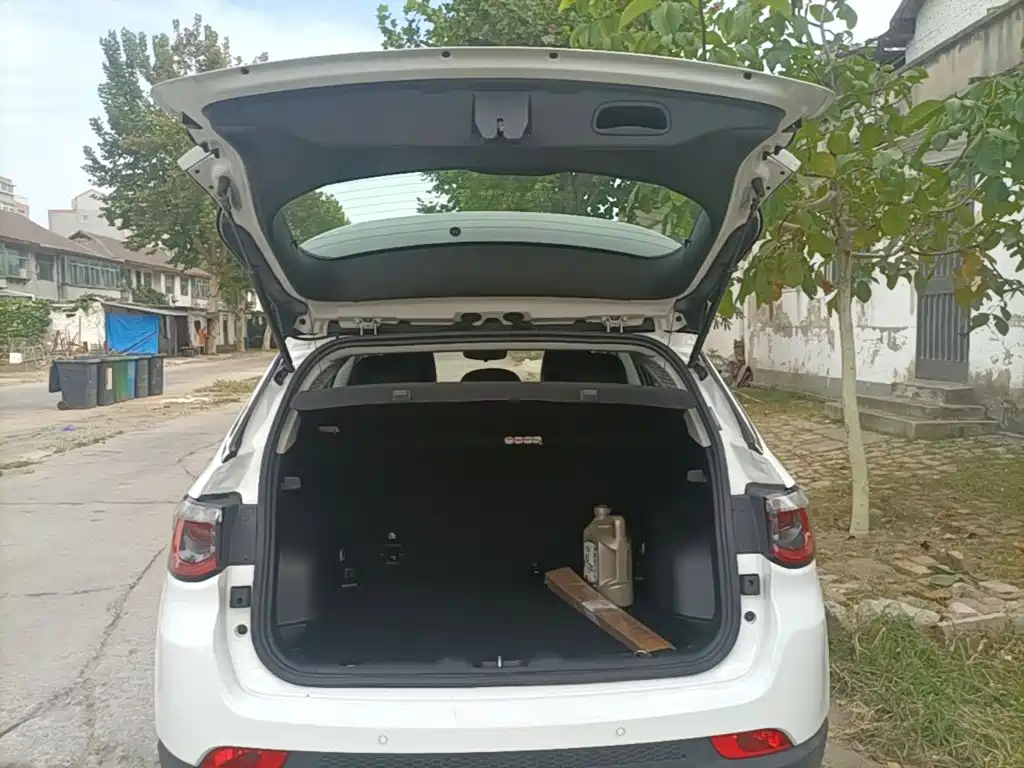 Jeep Compass — миниатюра 19