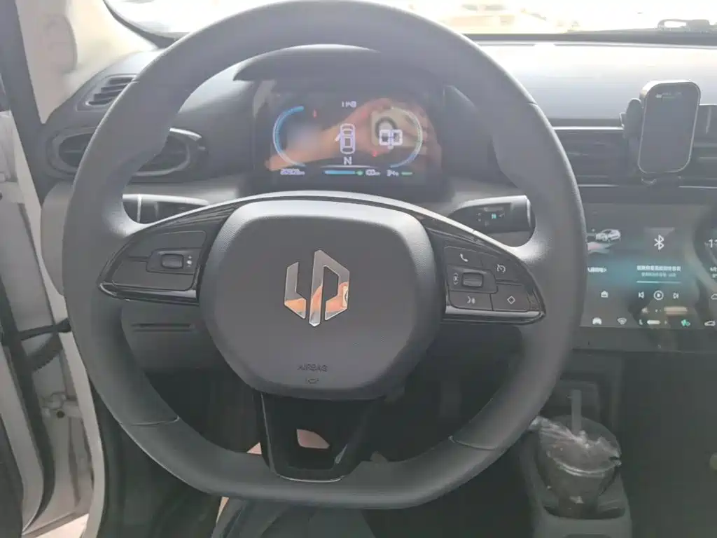 Leapmotor Leapmotor T03 — миниатюра 11