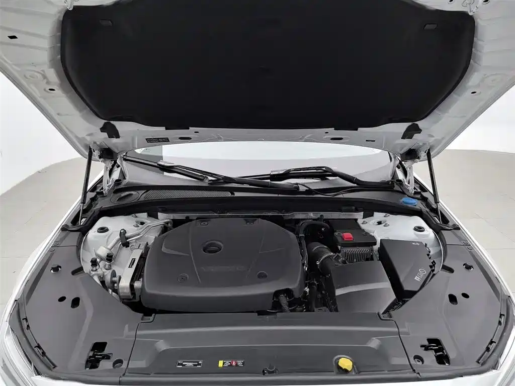 Volvo S90 2019 T5