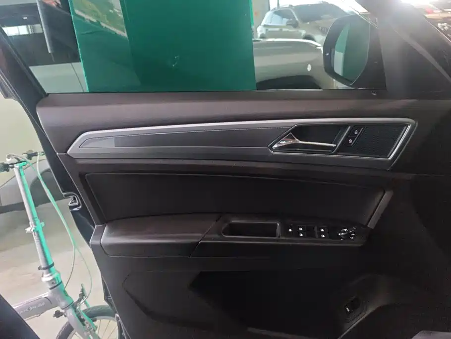 Volkswagen Teramont — миниатюра 7
