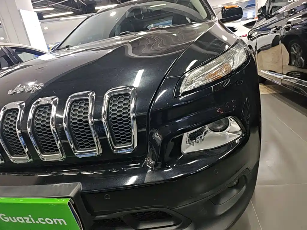 Jeep Cherokee — миниатюра 24