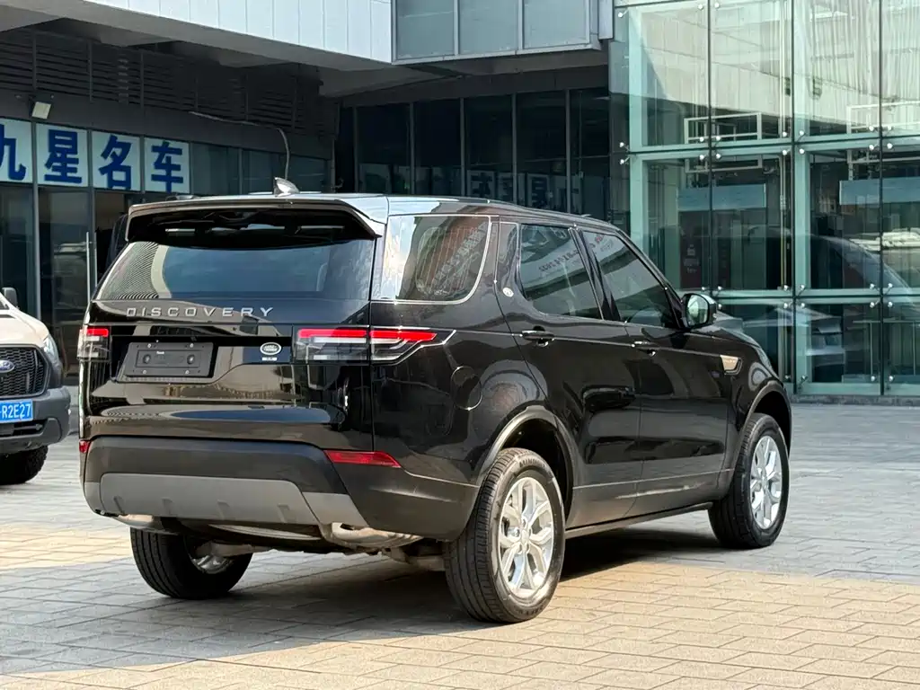 Land Rover Discovery — миниатюра 5