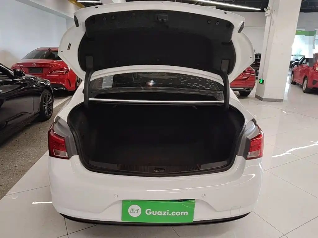 Buick Verano — миниатюра 19