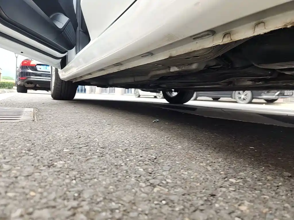 Roewe i5 — миниатюра 22