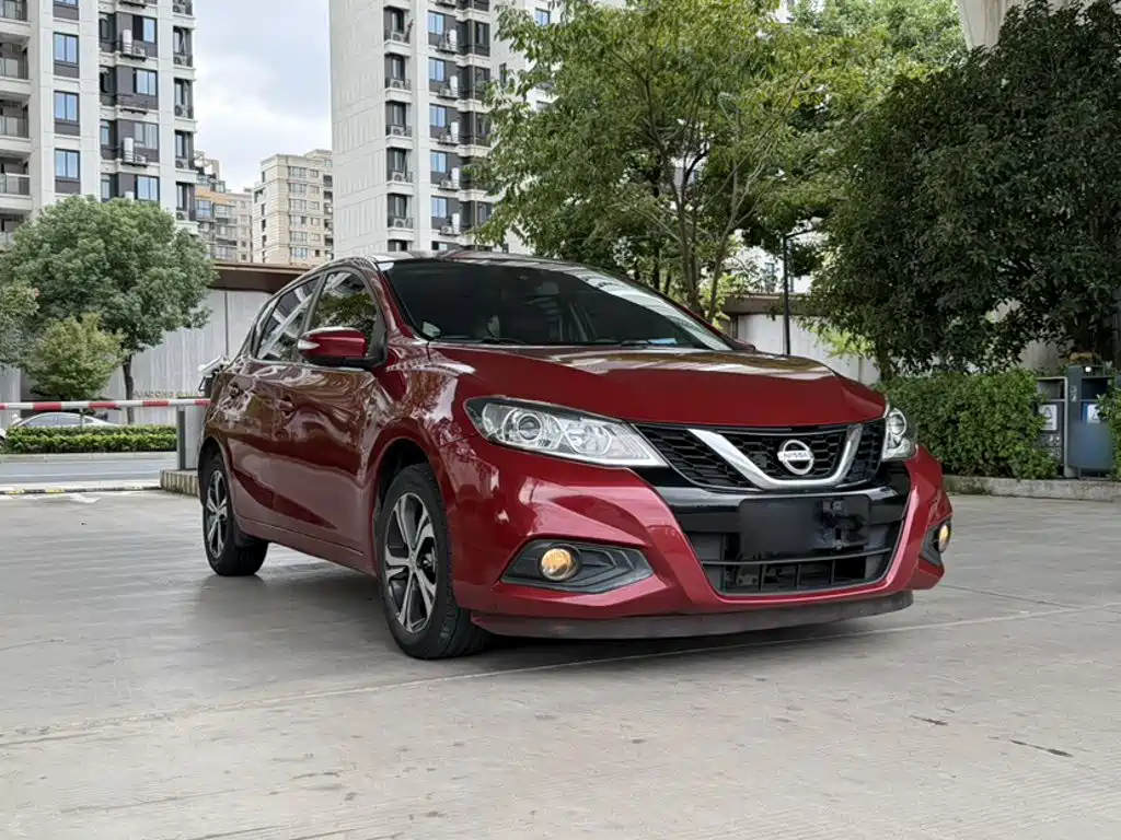 Nissan Tiida — миниатюра 4