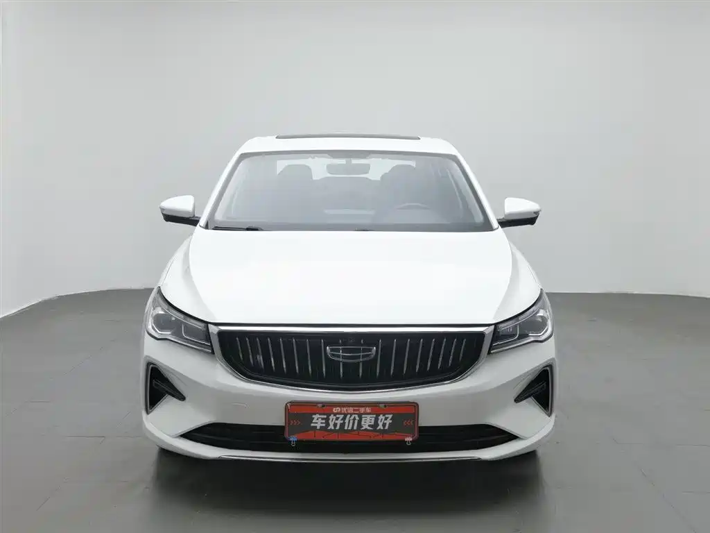 Geely Emgrand 2022 4 1.5L CVT Luxury