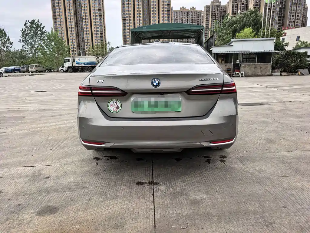 BMW i5 — миниатюра 14