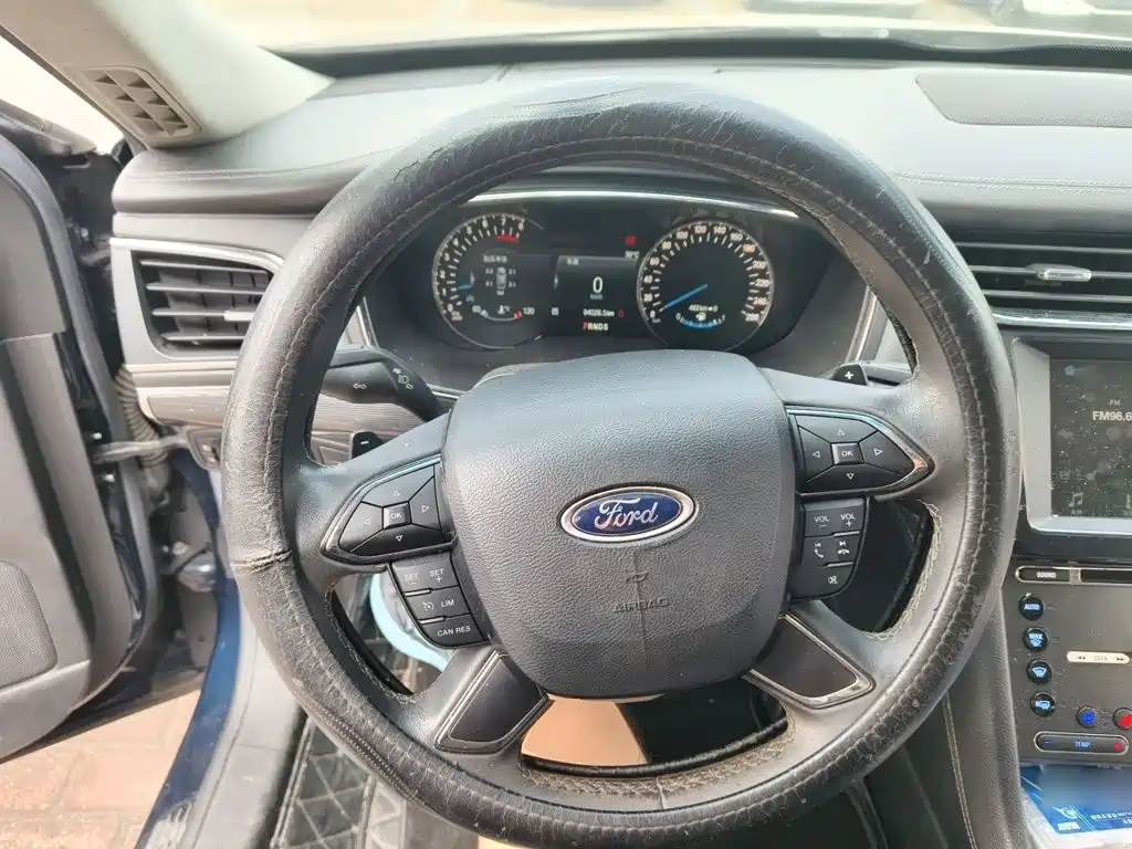 Ford Taurus — миниатюра 11