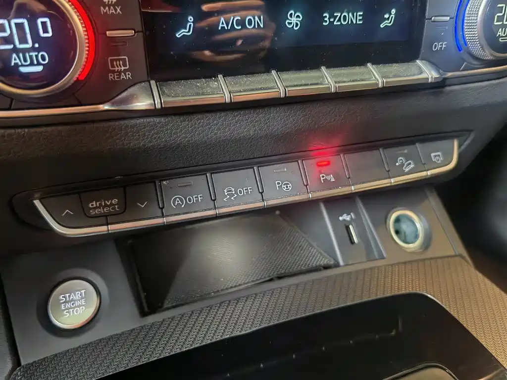 Audi Q5L Sportback — миниатюра 9