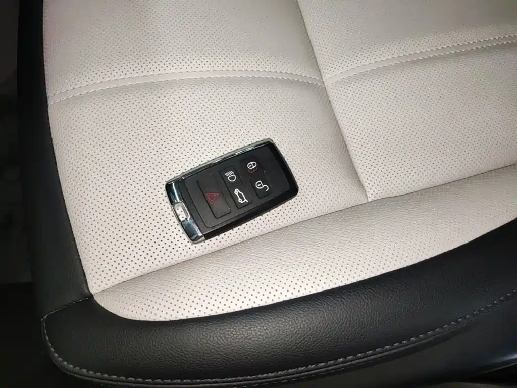 Land Rover Range Rover Evoque 2023 L 249PS Luxury