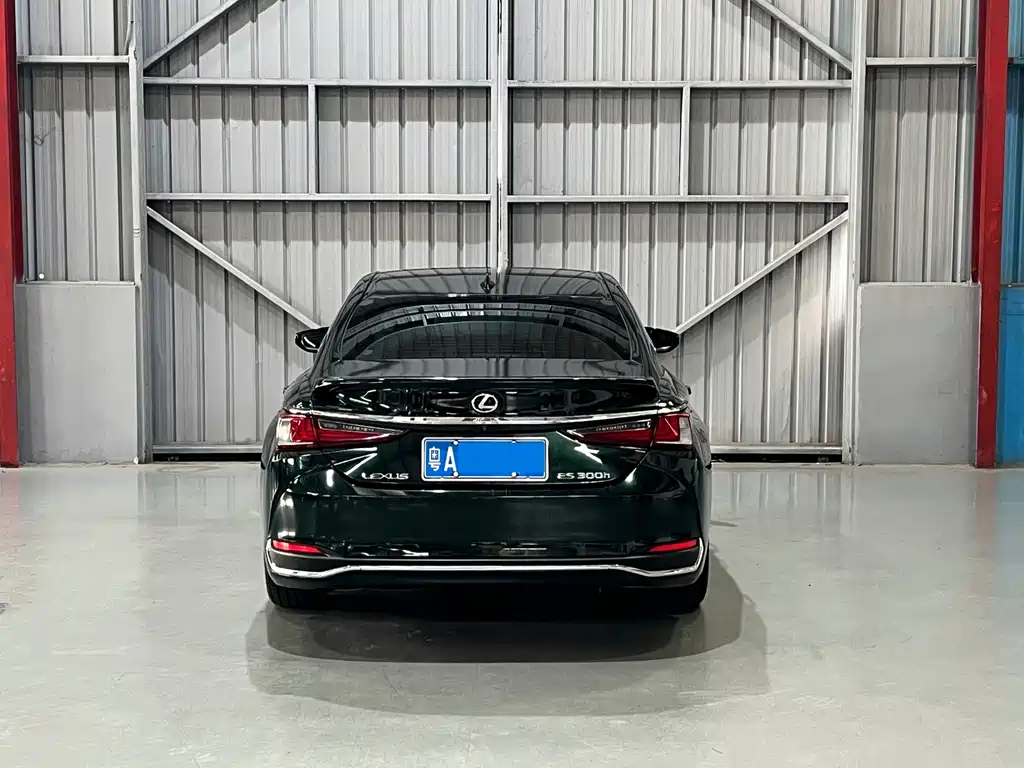 Lexus ES — миниатюра 8