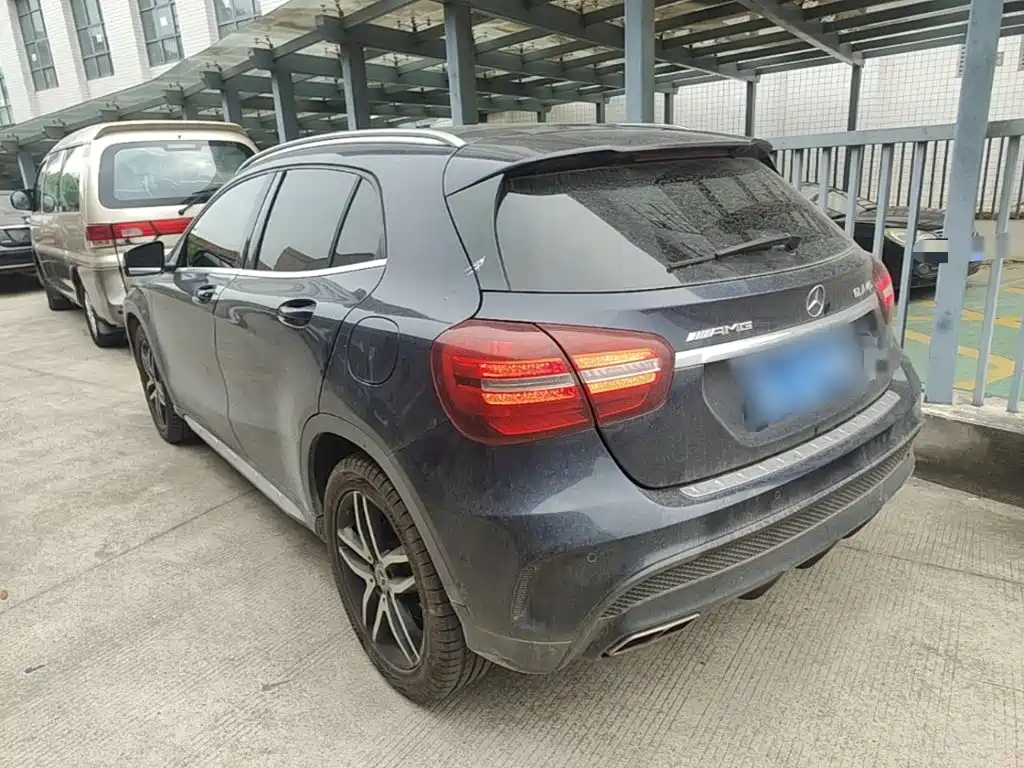 Mercedes-Benz GLA 2017 GLA 200 Fashion
