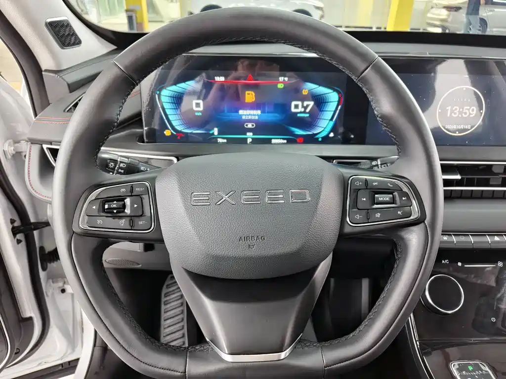 Exeed Zhaofeng — миниатюра 11