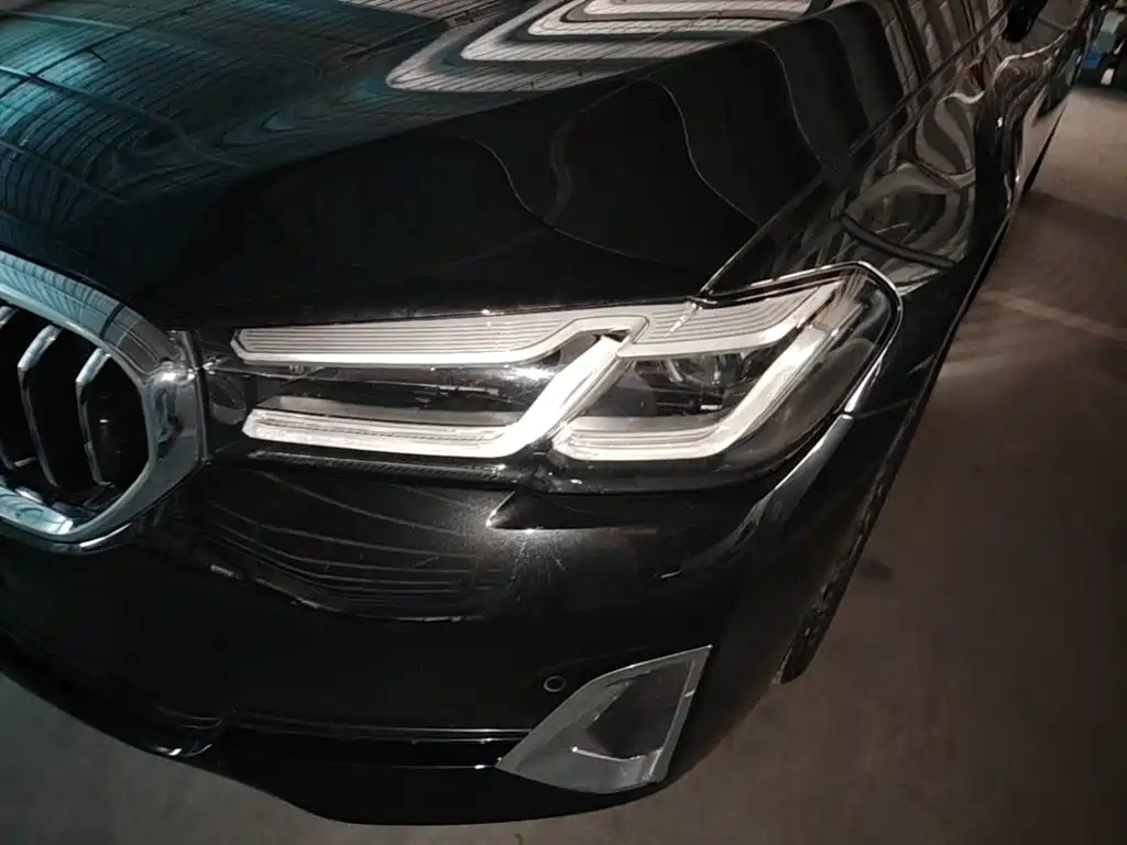BMW 5 Series — миниатюра 24