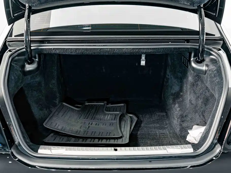Rolls-Royce Ghost — миниатюра 30
