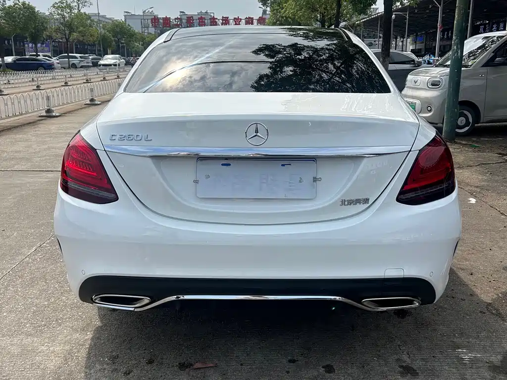 Mercedes-Benz C-Class — миниатюра 10
