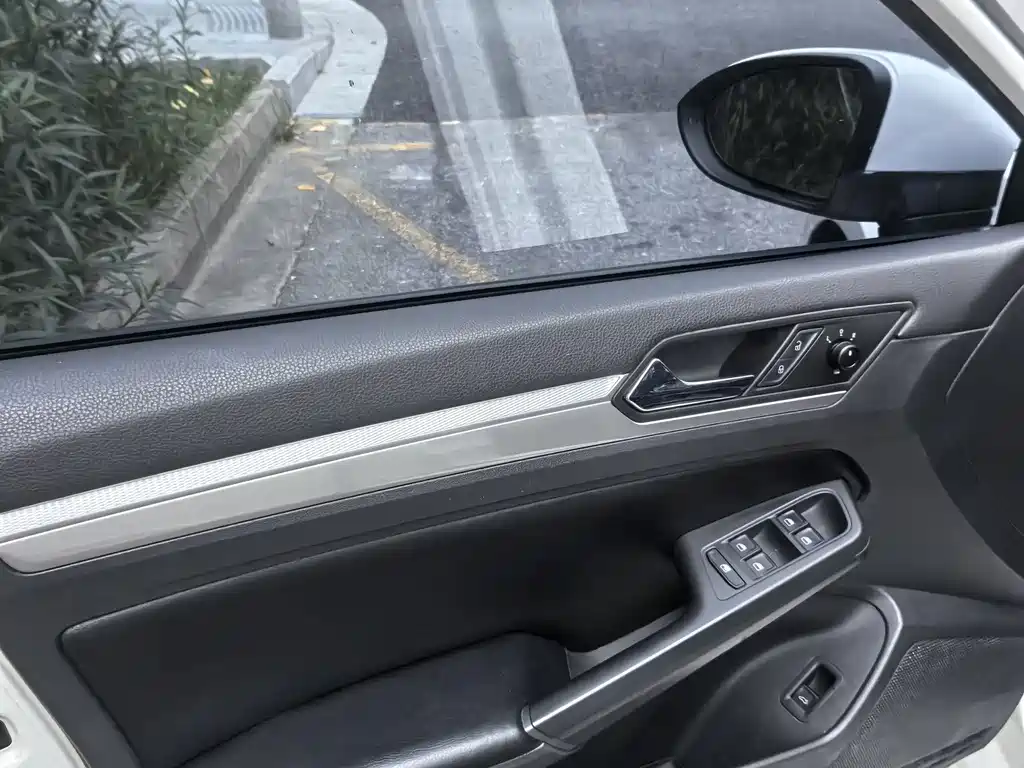 Volkswagen Lamando — миниатюра 5