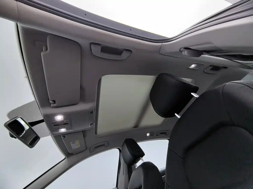 Volkswagen Sagitar — миниатюра 14