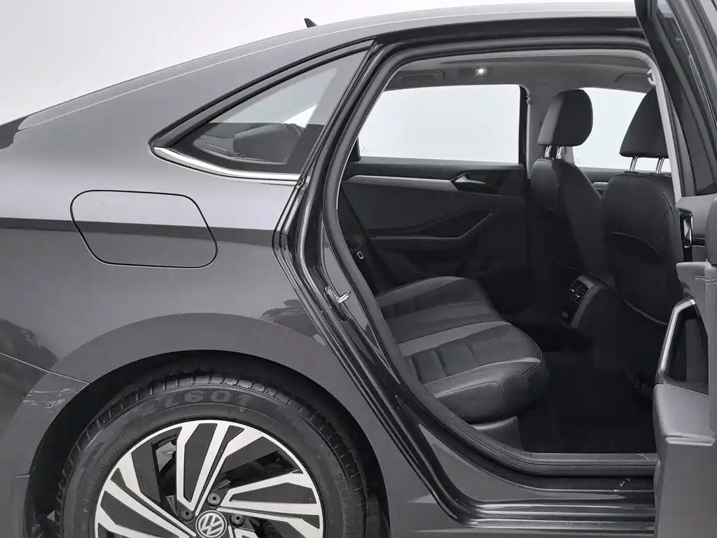 Volkswagen Sagitar — миниатюра 15
