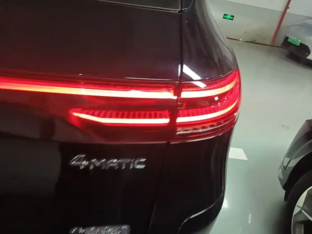 Mercedes-Benz EQC — миниатюра 8