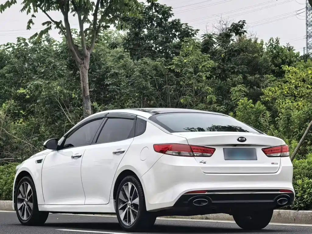 Kia K5 — миниатюра 4
