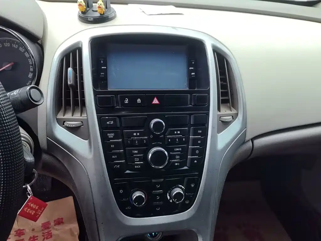 Buick Excelle — миниатюра 13
