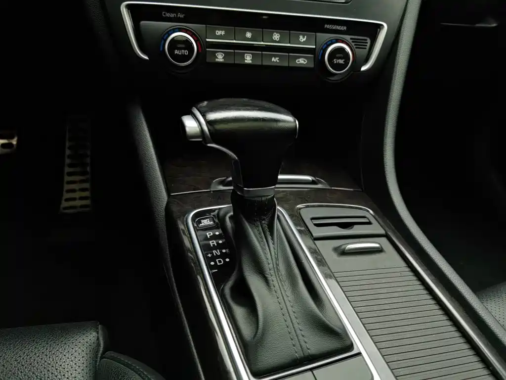 Kia K5 — миниатюра 13