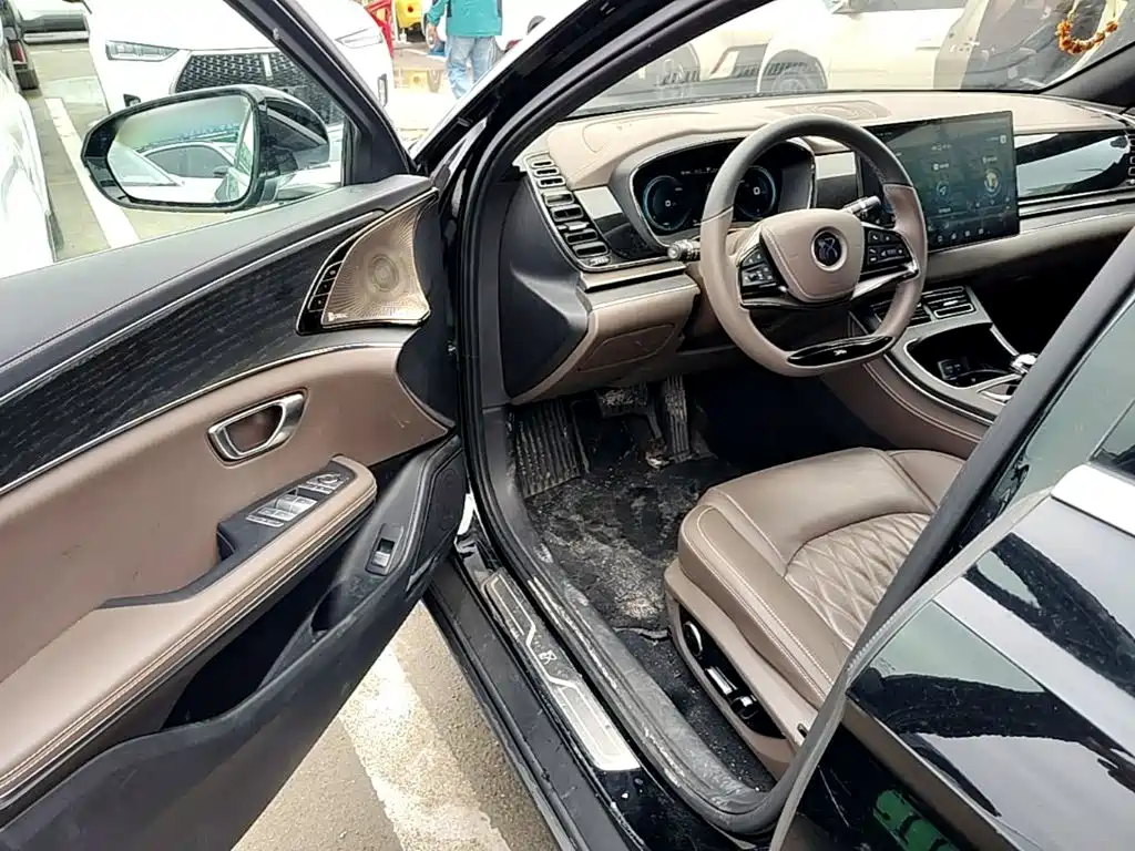 BYD Han — миниатюра 16