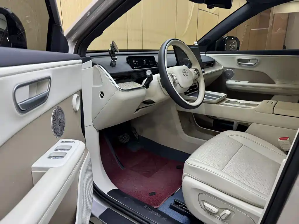 Toyota bZ3X — миниатюра 4