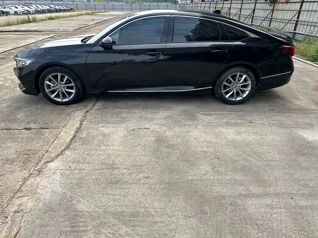 Honda Accord — миниатюра 4