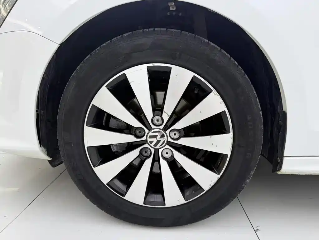 Volkswagen Sagitar — миниатюра 10