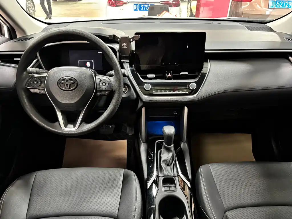 Toyota Frontlander — миниатюра 8