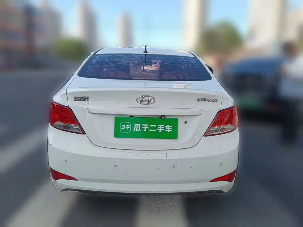 Hyundai Verna — миниатюра 3